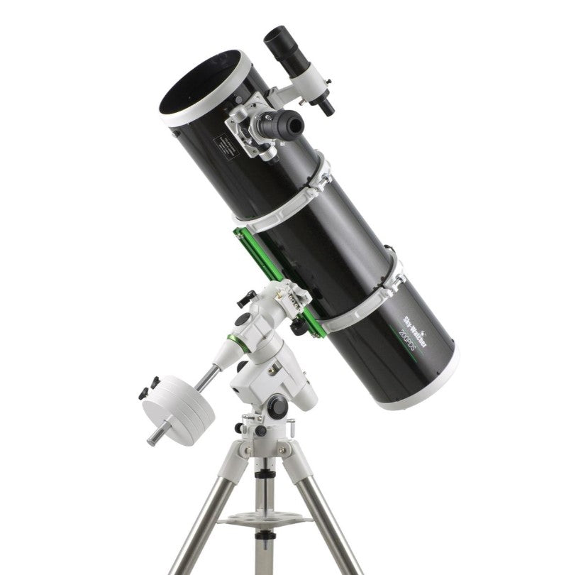 Sky-Watcher 200mm f/5 Dual Speed Telescope in NEQ5 Black Diamond