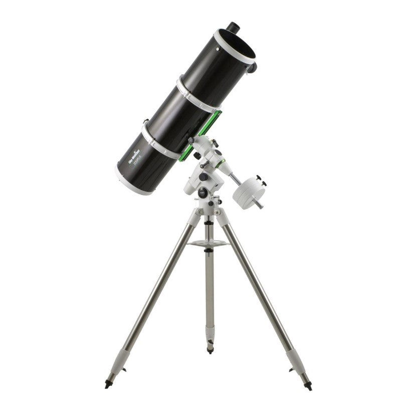 Telescopio Sky-Watcher 200 mm f/5 de doble velocidad en NEQ5 Black Diamond