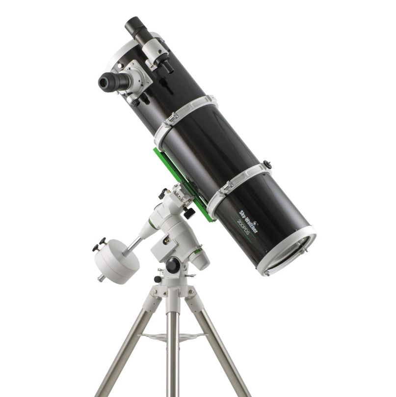 Sky-Watcher 200mm f/5 Dual Speed Telescope in NEQ5 Black Diamond