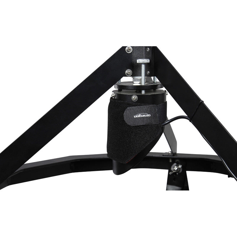 Small heated sleeve for secondary mirror
