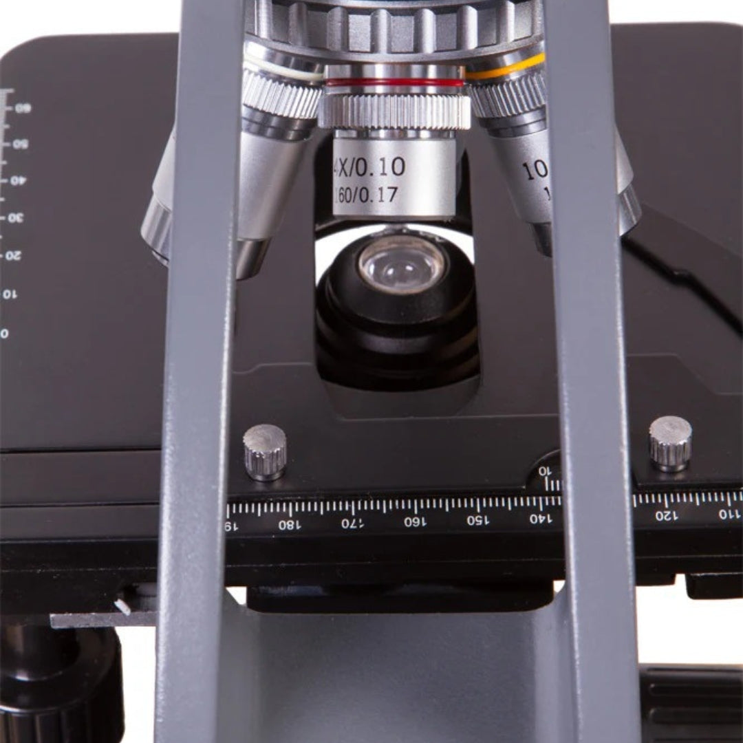 Microscopio binocular Levenhuk 720B