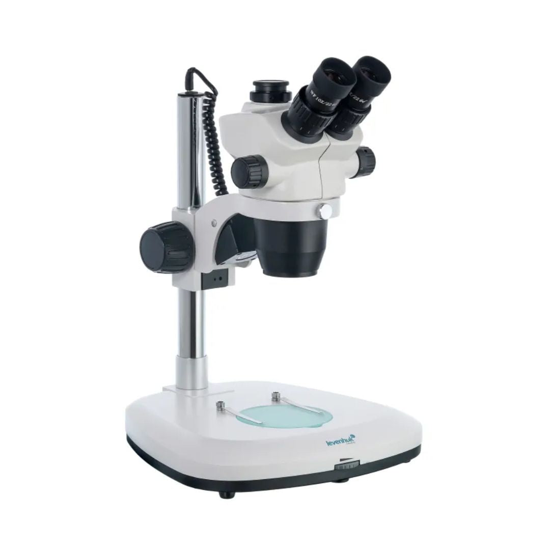 Microscopio trinocular Levenhuk 500T