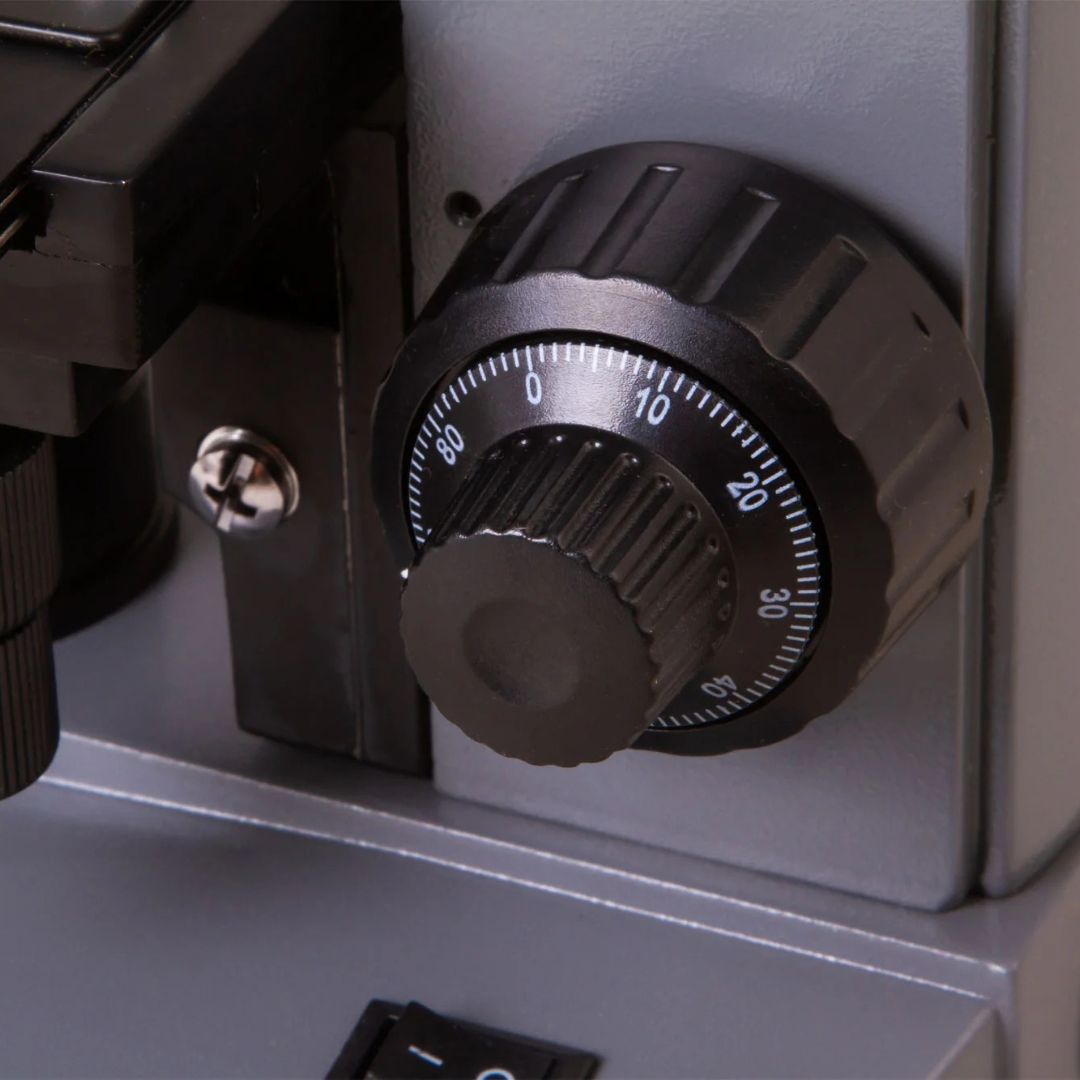 Microscopio monocular biológico Levenhuk 320 BASE