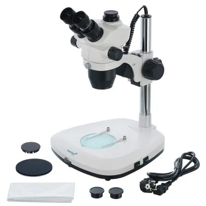 Microscopio trinocular Levenhuk 500T