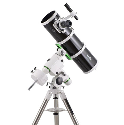 Telescópio de dupla velocidade Sky-Watcher 150/750 em HEQ5 Pro-Go-To BD