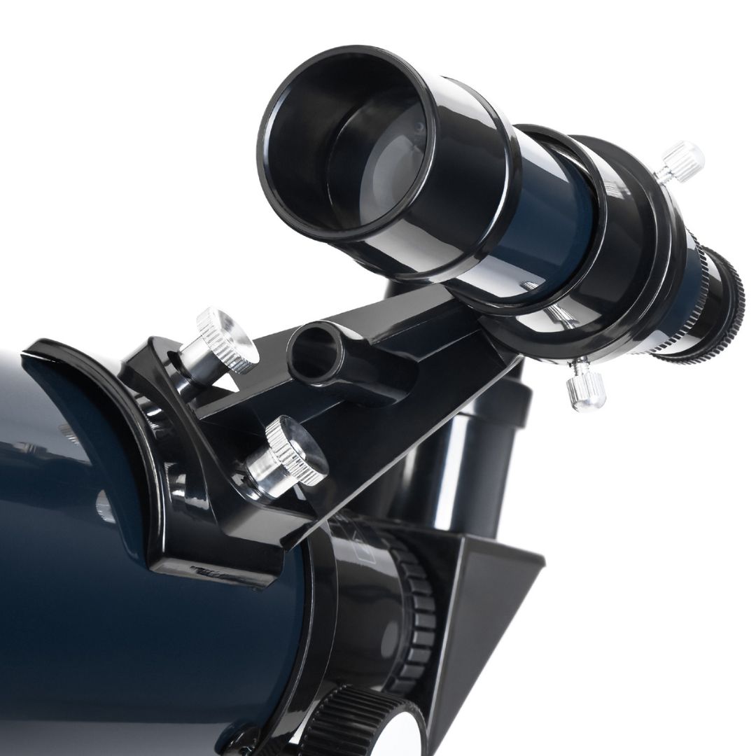 Discovery Spark 709 EQ Telescope with Book