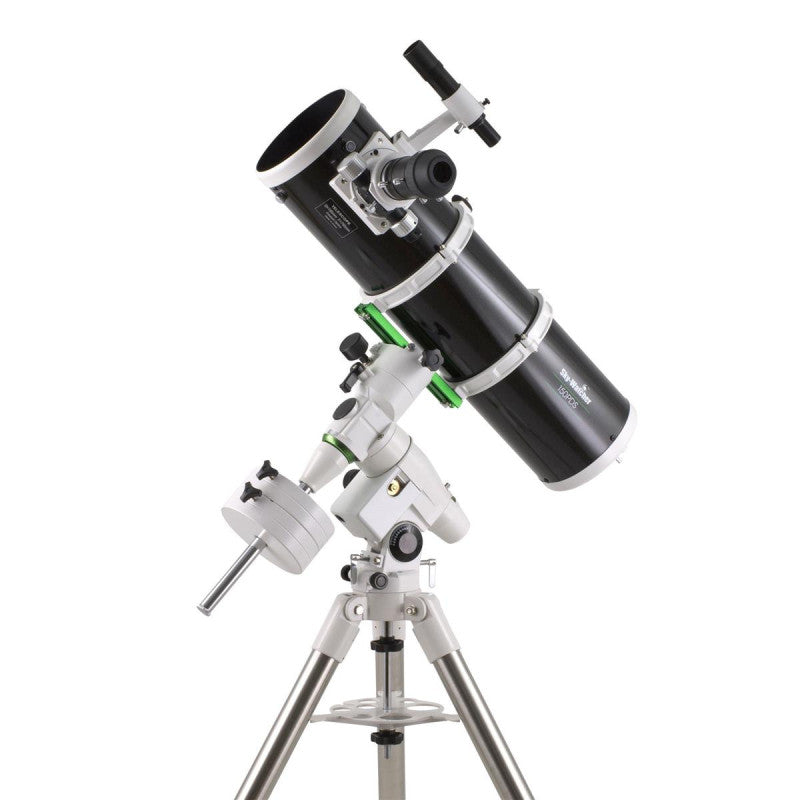 Telescopio Sky-Watcher 150/750 de doble velocidad en NEQ5 Black Diamond