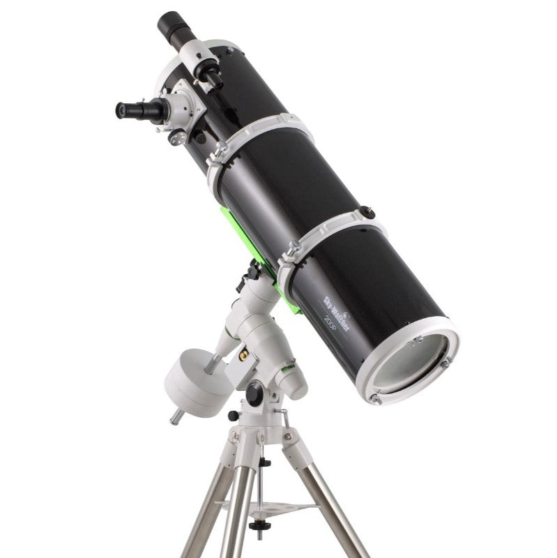 Telescopio Sky-Watcher de 200 mm f/5 en BD motorizado de doble eje NEQ5